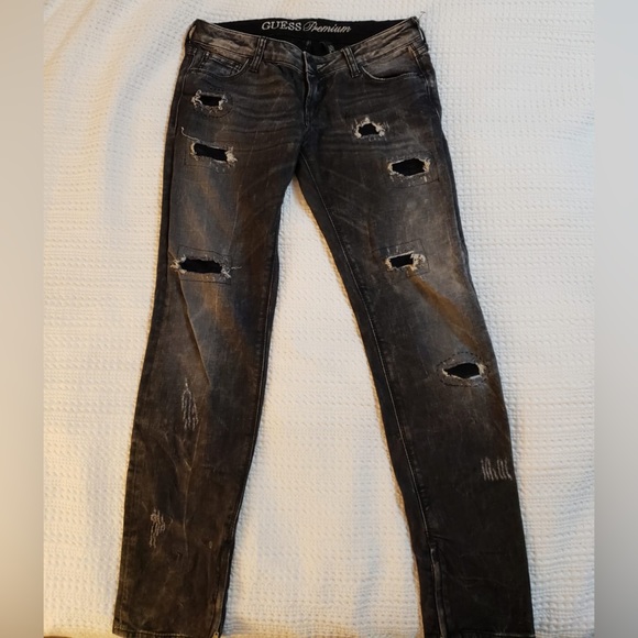 Guess Premium Jeans Distressed in Size 27 - Picture 1 of 4
